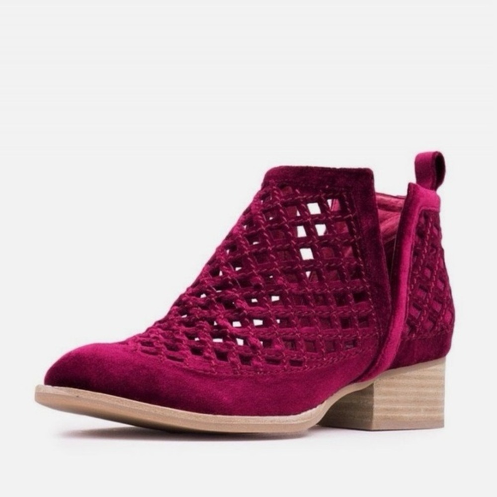 Jeffrey Campbell suede Fuchsia Taggart Ankle Booties WORN ONCE